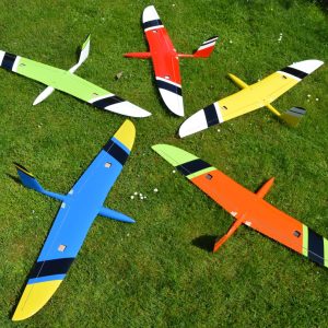 RC AIRPLANES/BOATS